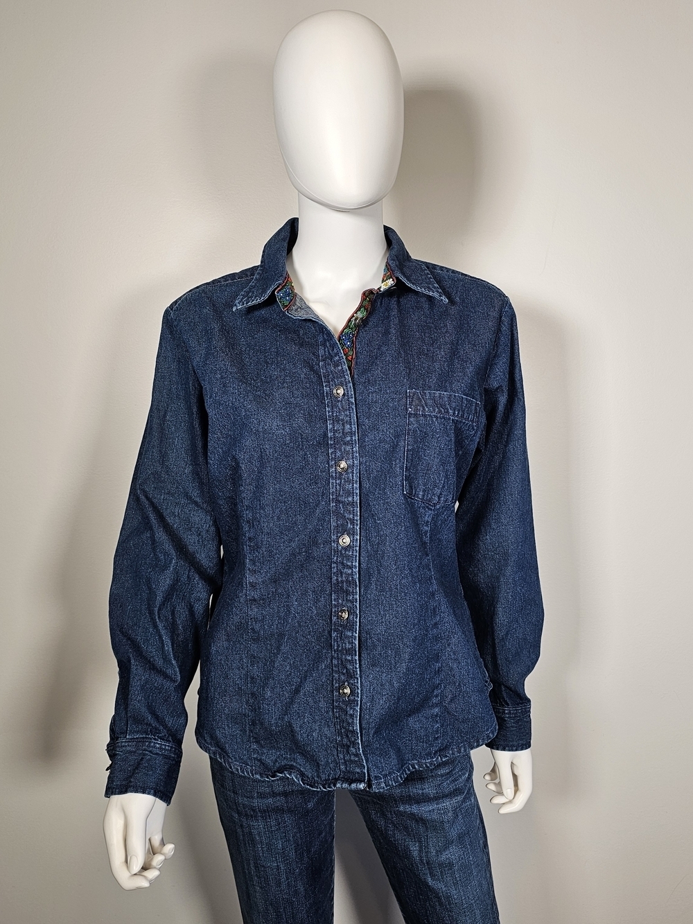 Telluride Clothing Co. Denim Button Up With Floral Hem Sz M